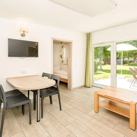 Bungis - 28 Ferienhaeuser Am Grimnitzsee G3 Semesterbostad *